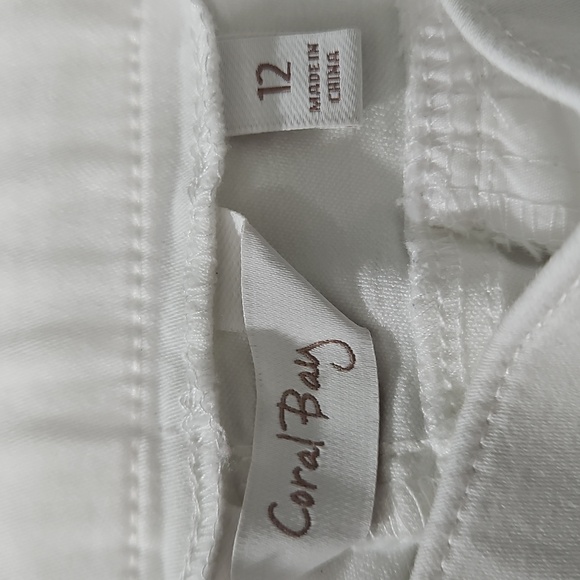 CORAL BAY pull-on bermuda shorts - Picture 3 of 14